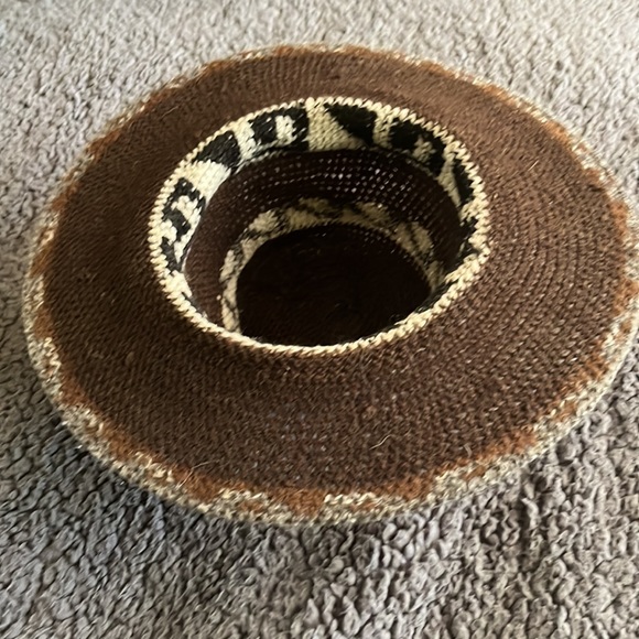 Peruvian Hat - Picture 2 of 3